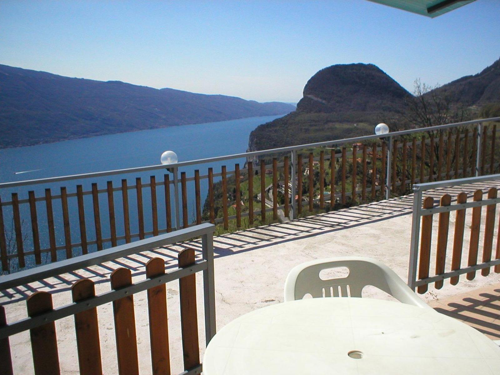 Hotel Panorama E Residence Tremosine Buitenkant foto